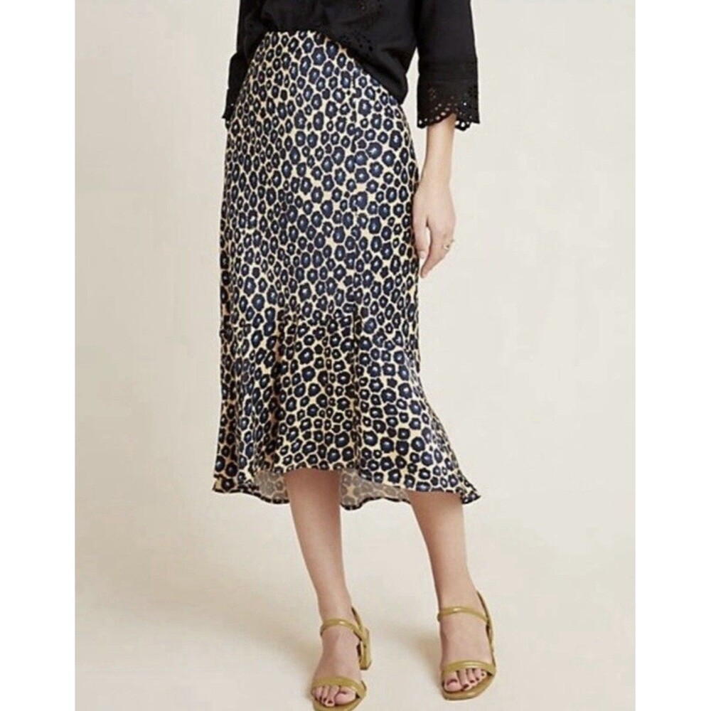 Anthropologie Maeve leopard-print midi skirt Janelle model with a slit, size XS.